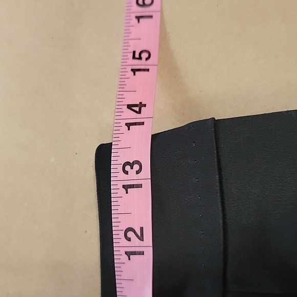 Untitled Size 1 Black Pencil Skirt, Back Zipper Closure, Exc. Used Condition - Picture 4 of 10